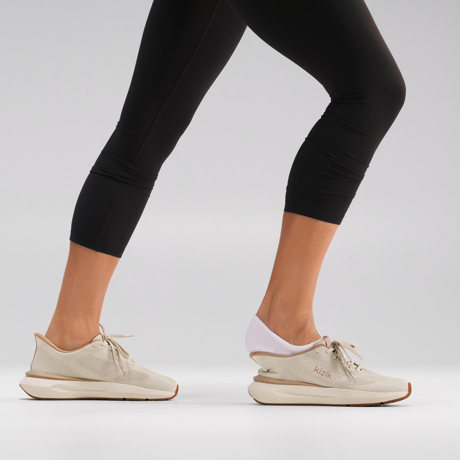 Women's Hands-Free Neutral Shoes