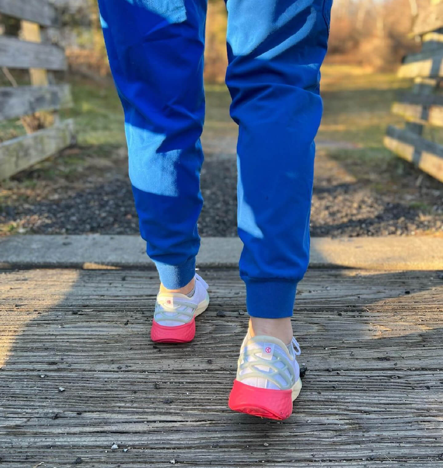 What Makes Comfortable Nurse Shoes?