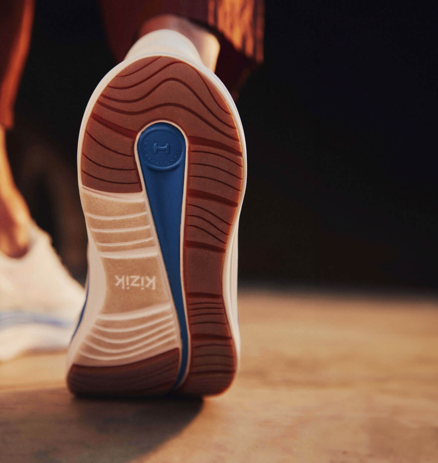 How To Choose the Right Footwear for Arch Pain