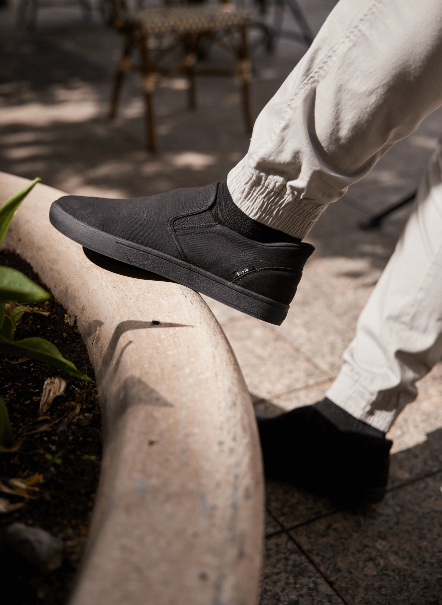 Men's Venice Blackout